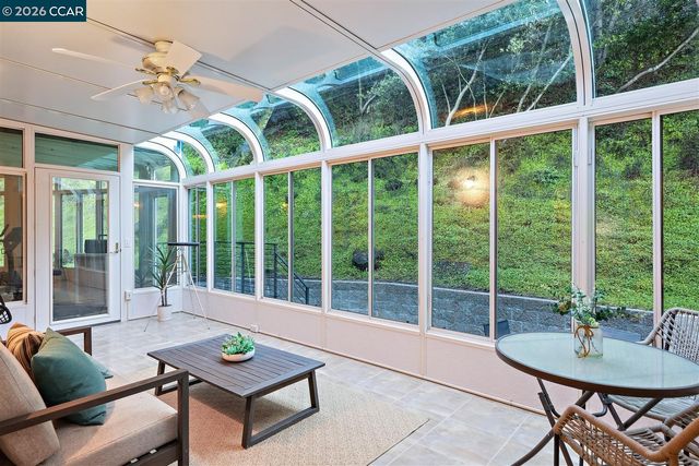 166 Midship Dr, Hercules, CA 94547