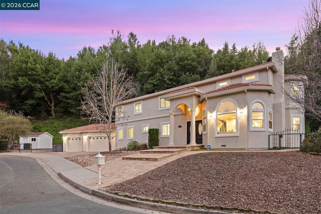 166 Midship Dr, Hercules, CA 94547