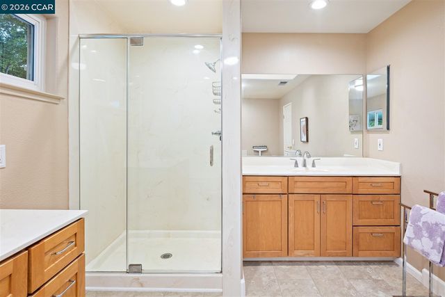 166 Midship Dr, Hercules, CA 94547