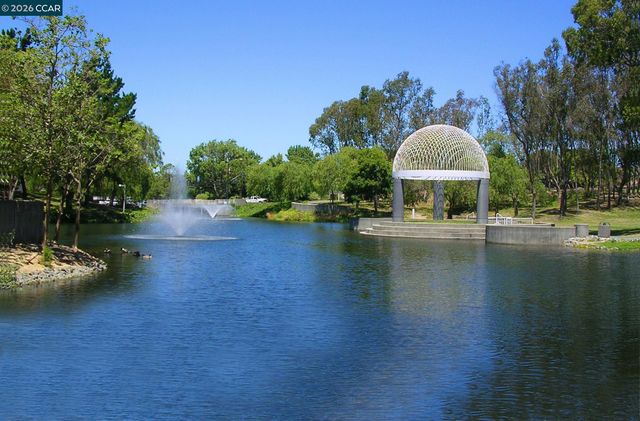 166 Midship Dr, Hercules, CA 94547