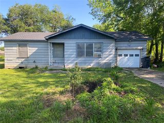 340 Warner Street, Bridge City, TX 77611
