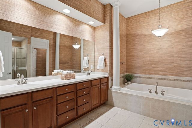 3465 Manor Grove Cir, Glen Allen, VA 23059
