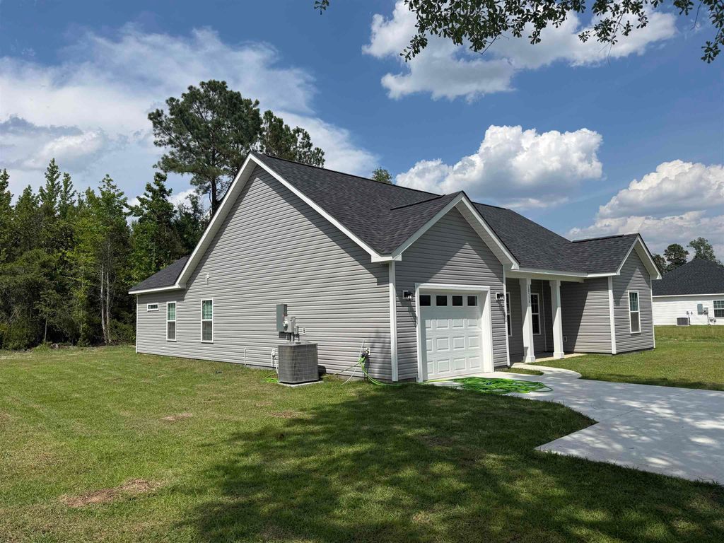 10550 W Highway 19, Loris, SC 29569 — photo 2