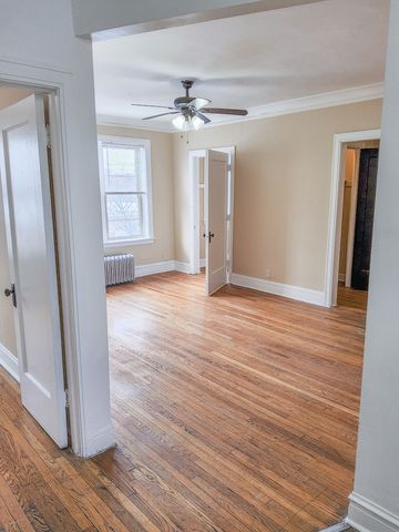 4745 N Kenneth Avenue 3, Chicago, IL 60630
