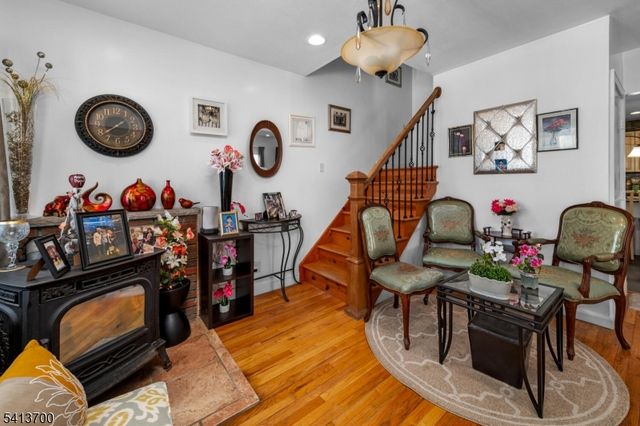 34 Race Track Dr, West Milford Twp., NJ 07421