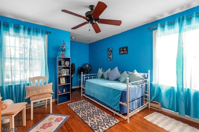 34 Race Track Dr, West Milford Twp., NJ 07421