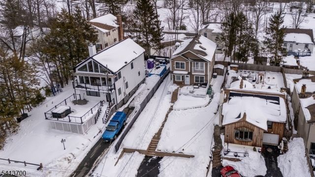 34 Race Track Dr, West Milford Twp., NJ 07421