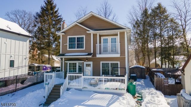 34 Race Track Dr, West Milford Twp., NJ 07421