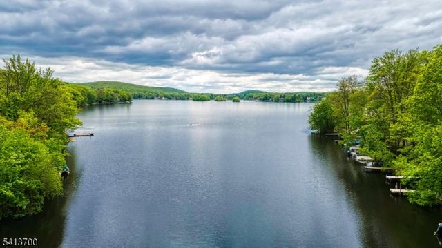 34 Race Track Dr, West Milford Twp., NJ 07421