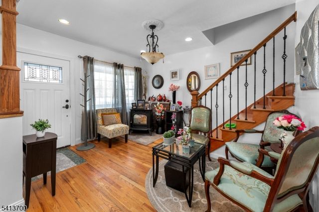 34 Race Track Dr, West Milford Twp., NJ 07421