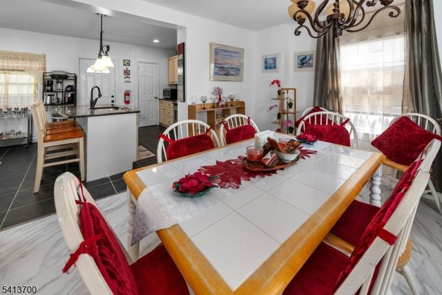 34 Race Track Dr, West Milford Twp., NJ 07421