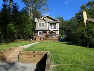 34 Race Track Dr, West Milford Twp., NJ 07421