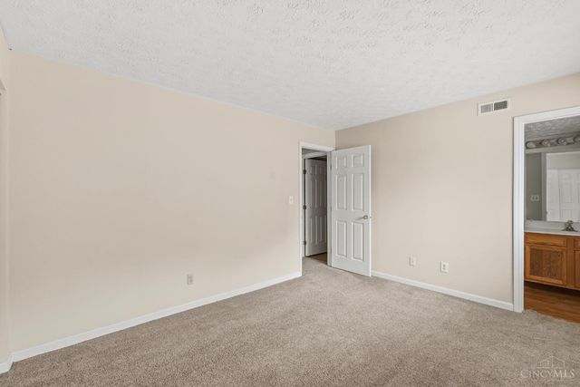 9511 Canyon Pass Drive, West Chester, OH 45011