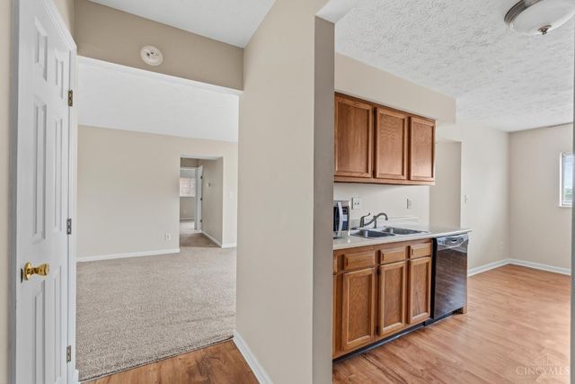 9511 Canyon Pass Drive, West Chester, OH 45011