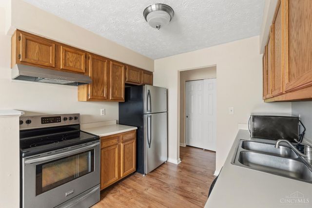 9511 Canyon Pass Drive, West Chester, OH 45011
