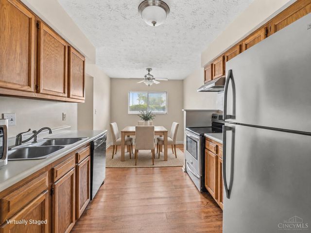 9511 Canyon Pass Drive, West Chester, OH 45011