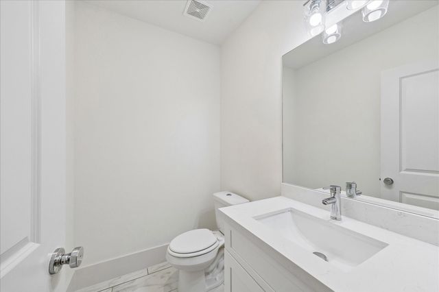 1222 W 21st Street, Houston, TX 77008