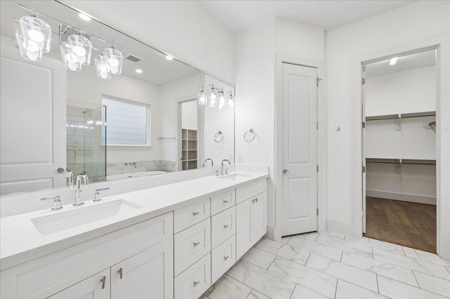 1222 W 21st Street, Houston, TX 77008