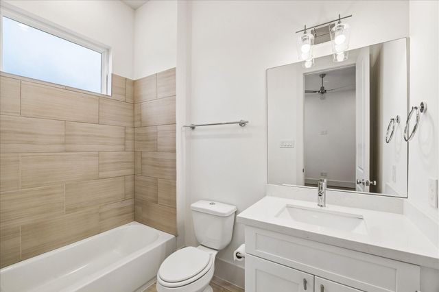 1222 W 21st Street, Houston, TX 77008