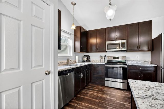 448 Peruque Hills Parkway, Wentzville, MO 63385