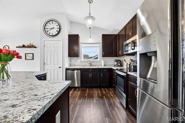 448 Peruque Hills Parkway, Wentzville, MO 63385