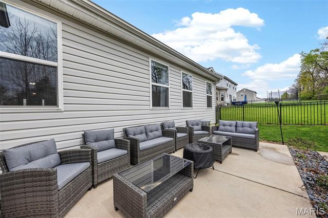 448 Peruque Hills Parkway, Wentzville, MO 63385