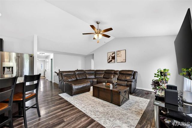 448 Peruque Hills Parkway, Wentzville, MO 63385