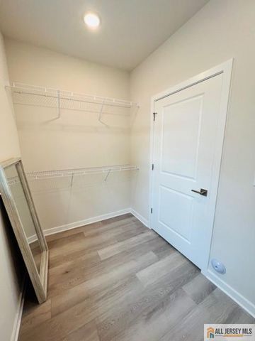 463 Old Post Road, Edison, NJ 08817