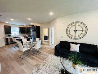 463 Old Post Road, Edison, NJ 08817