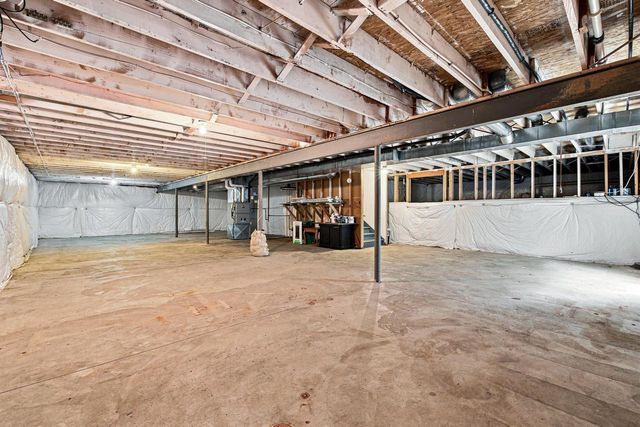6504 111th AVENUE, Kenosha, WI 53142