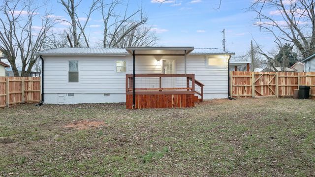 108 Decatur St, Shelbyville, TN 37160