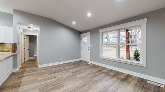 108 Decatur St, Shelbyville, TN 37160