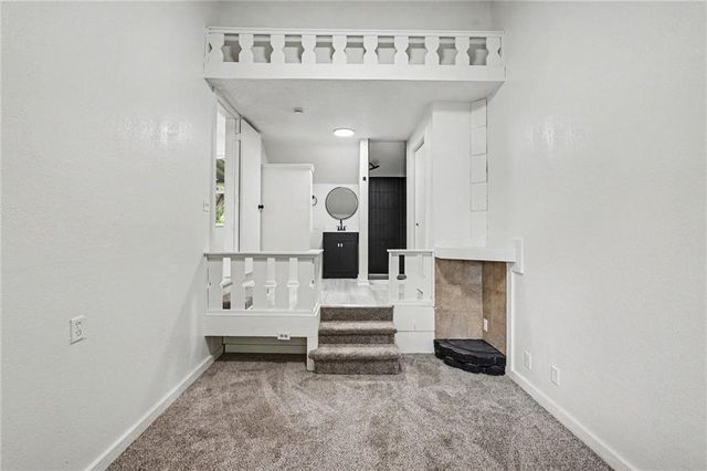 1120 E 79th Street, Kansas City, MO 64131