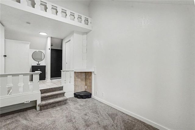 1120 E 79th Street, Kansas City, MO 64131