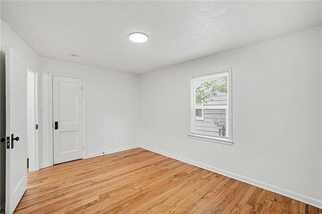 1120 E 79th Street, Kansas City, MO 64131