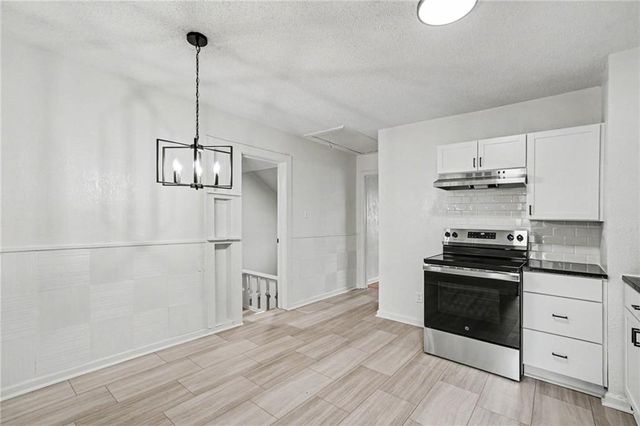 1120 E 79th Street, Kansas City, MO 64131
