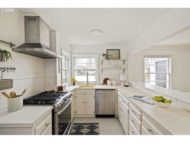 4825 Ne 40TH Ave, Portland, OR 97211