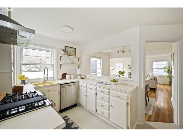 4825 Ne 40TH Ave, Portland, OR 97211