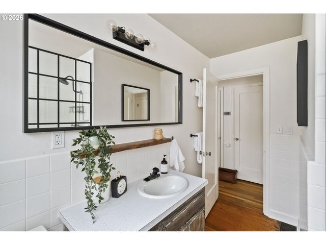 4825 Ne 40TH Ave, Portland, OR 97211