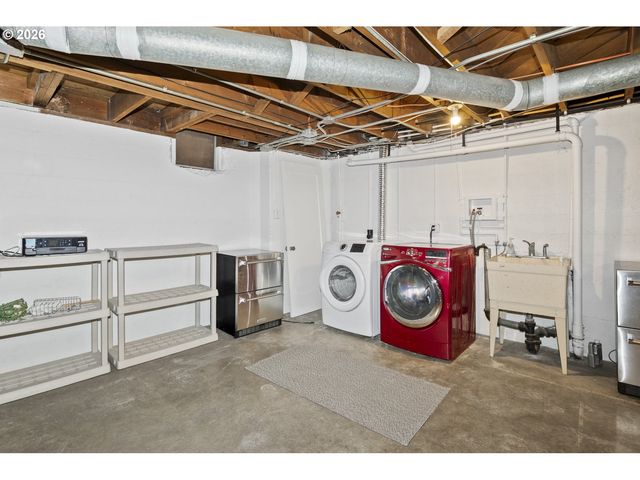 4825 Ne 40TH Ave, Portland, OR 97211