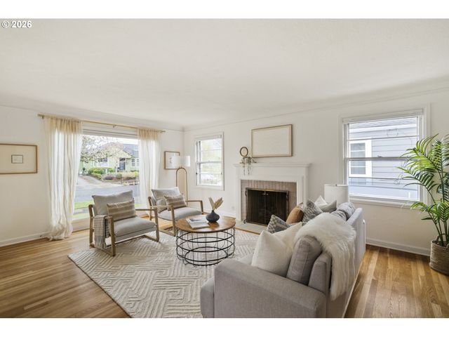 4825 Ne 40TH Ave, Portland, OR 97211