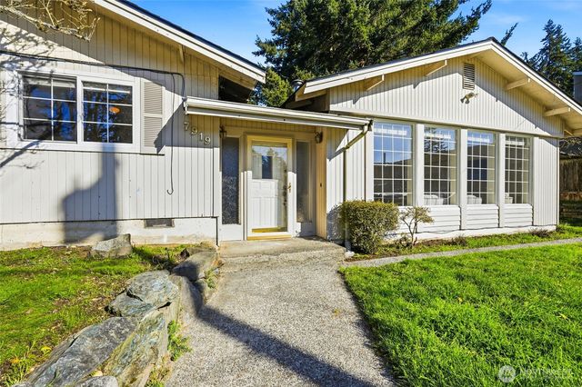 7919 194th Place SW, Edmonds, WA 98026