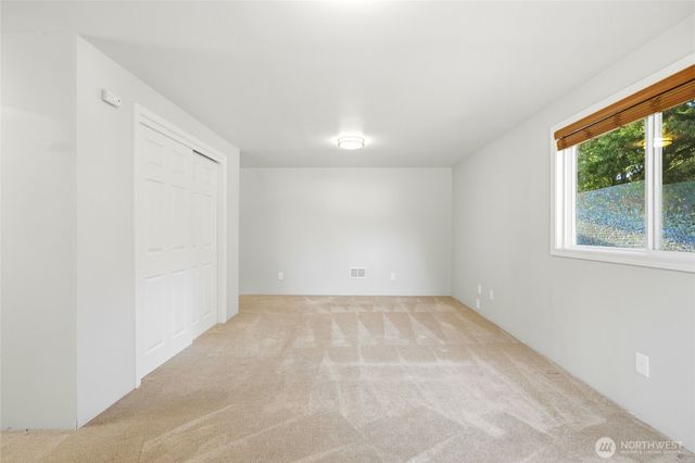 7919 194th Place SW, Edmonds, WA 98026