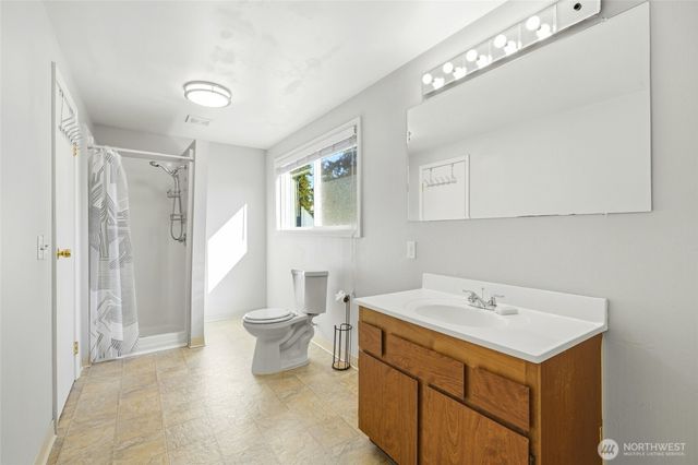 7919 194th Place SW, Edmonds, WA 98026