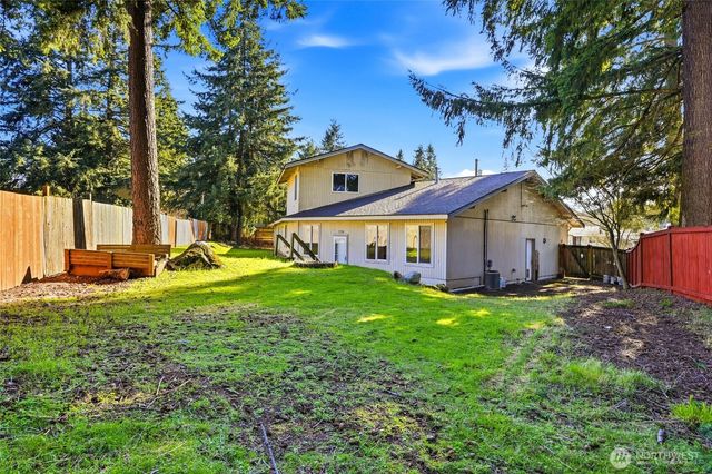 7919 194th Place SW, Edmonds, WA 98026