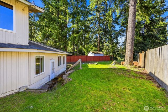 7919 194th Place SW, Edmonds, WA 98026