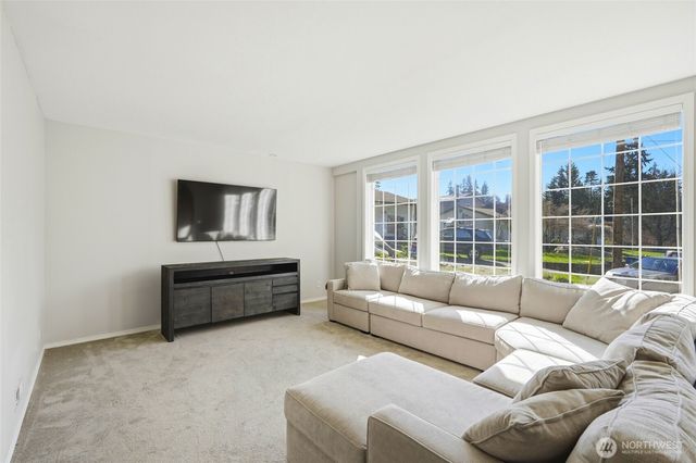 7919 194th Place SW, Edmonds, WA 98026