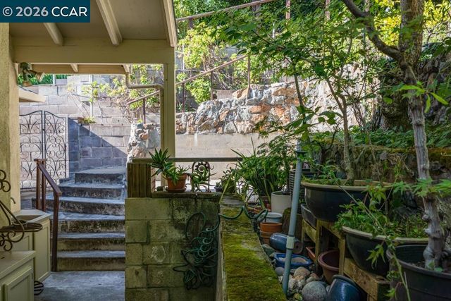 18508 Madison Ave, Castro Valley, CA 94546