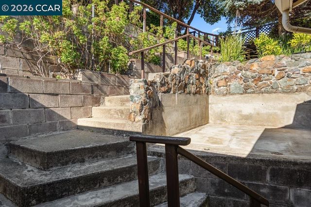 18508 Madison Ave, Castro Valley, CA 94546