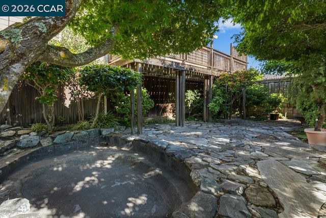 18508 Madison Ave, Castro Valley, CA 94546